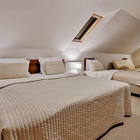 Kantoria Hotel 3*